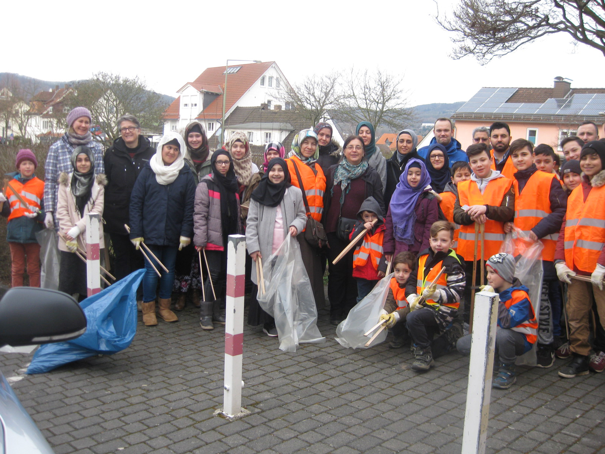 4.3.17, Landschaftsreinigung, Sammlung durch Ehrenamtliche aus dem Stadtteil